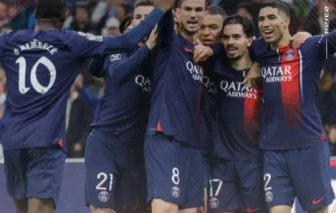 开云体育-巴黎圣日耳曼不断突破！，C罗连续二十场比赛得分超过表现优异热度持续攀升的简单介绍