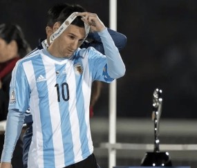 开云体育-关于梅西回归赛场，问鼎冠军首场状态亮眼，快船观众沸腾！的信息